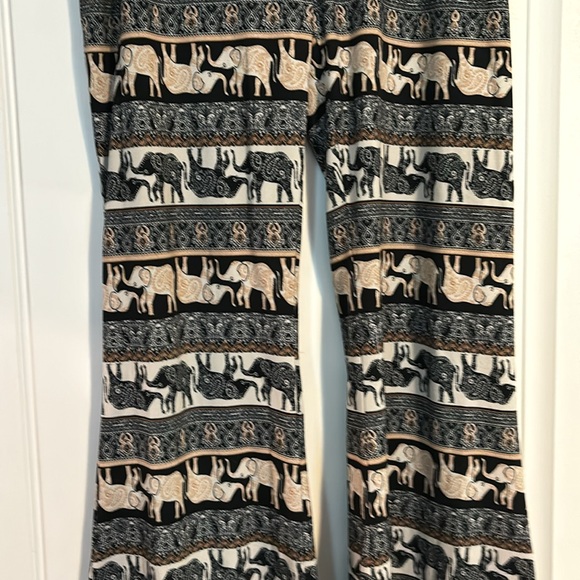 Elephant theme flare pants in size XL - Picture 3 of 12